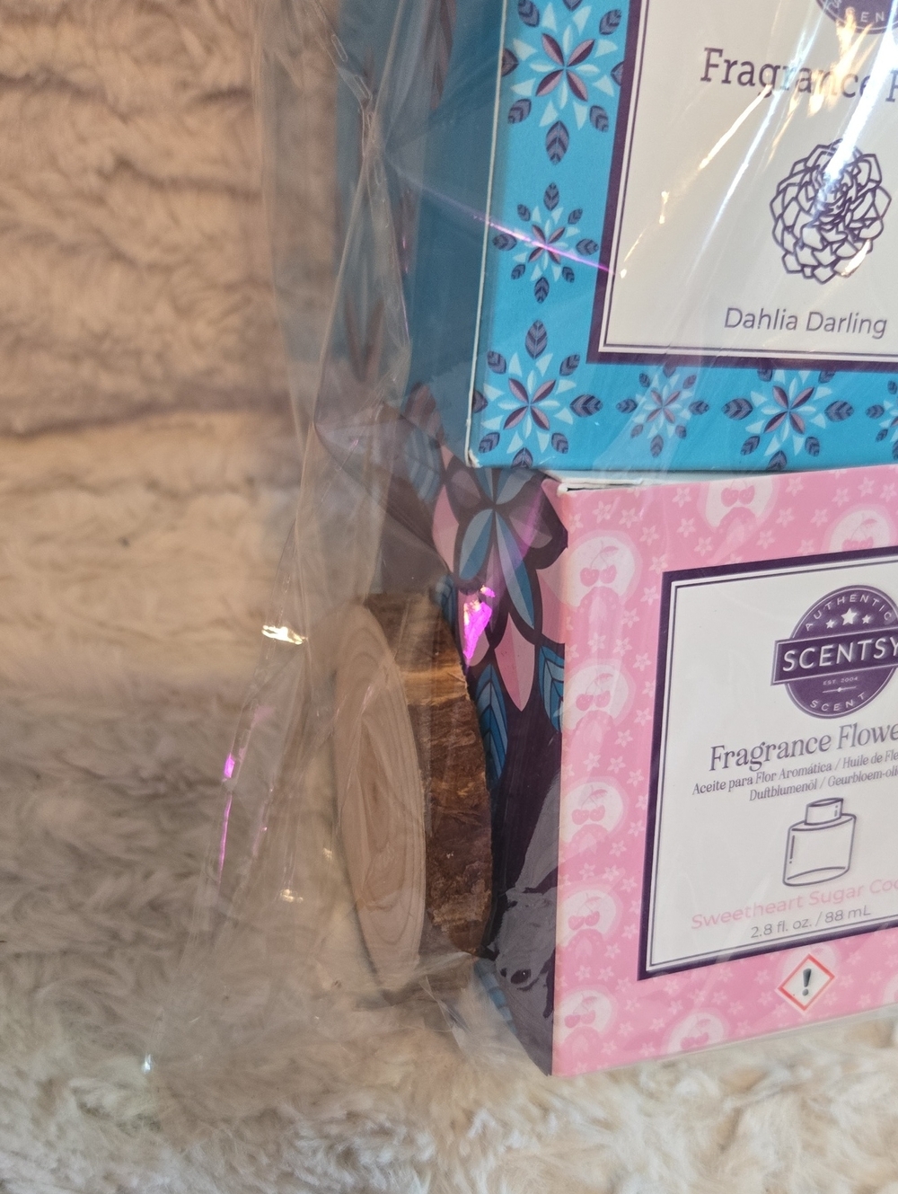 Scentsy Blue & Pink Fragrance Flower and Oil Duo - Picture 4 of 4